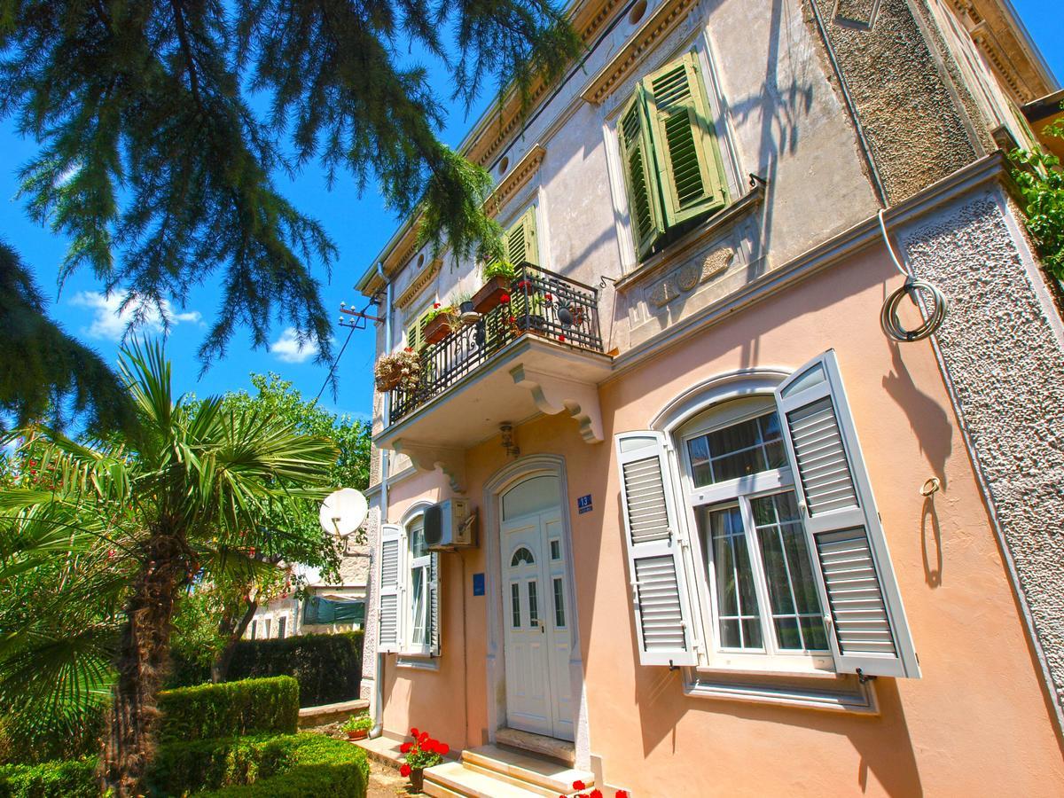 Apartments Jasna 1128 Fazana Exterior photo